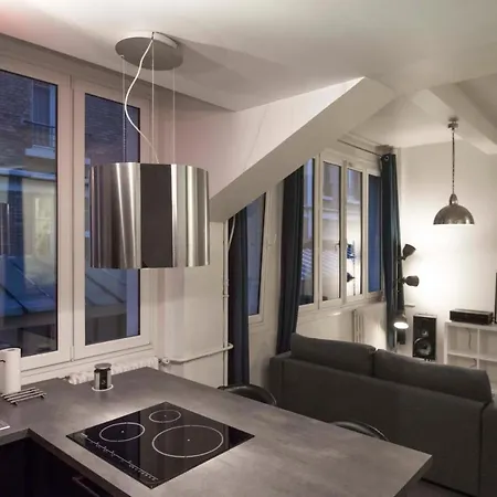 Design Studio Near Montmartre Apartment Paris